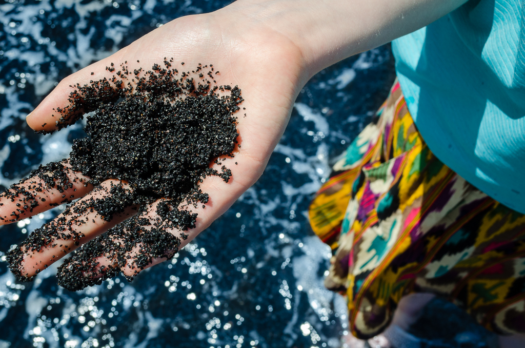 Black Sands Beach, Road to Hana.jpg